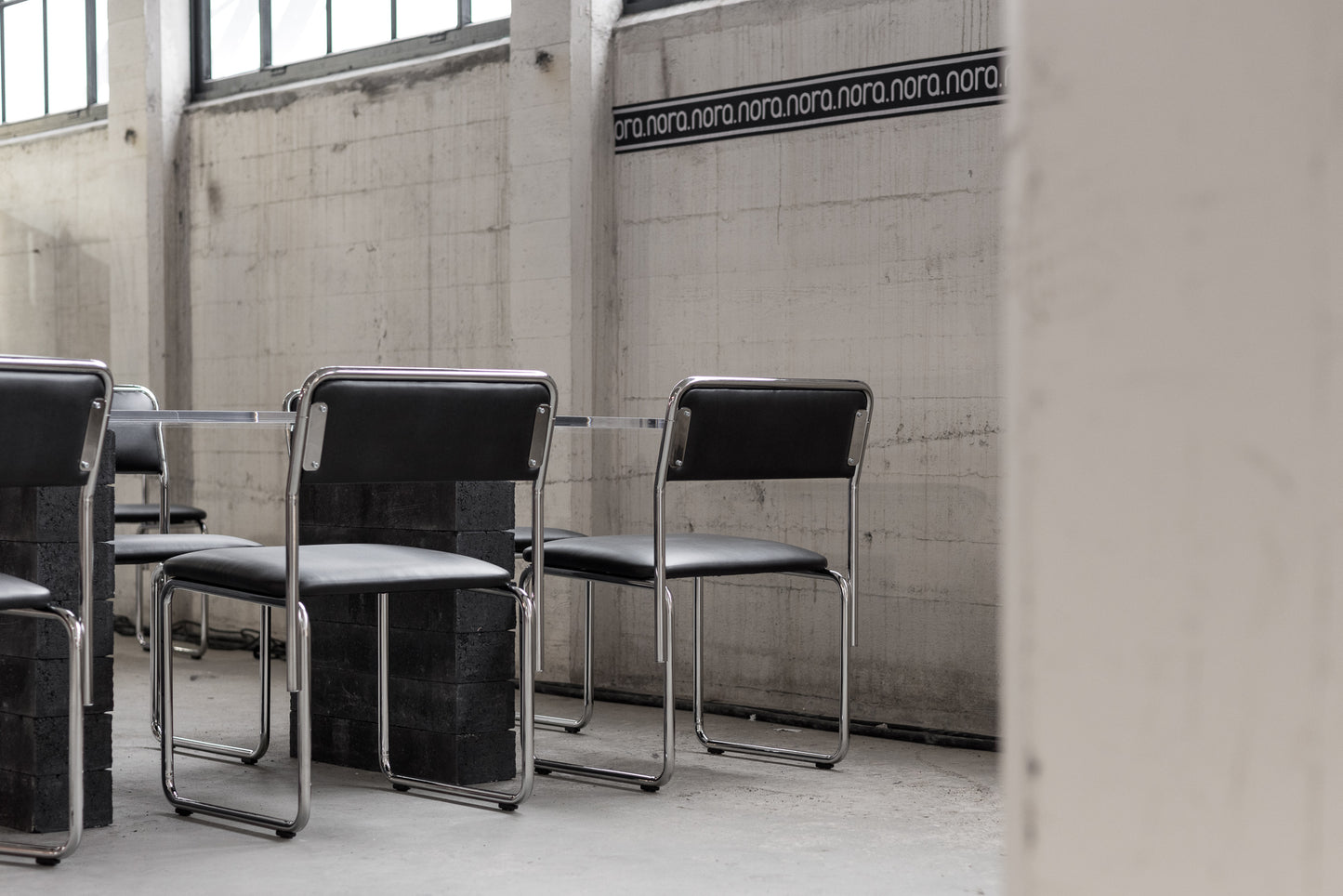 noranora.003 dining chair classic